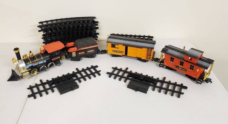 lot 2945 image: New Bright Denver Express  Rocky Mountain Battery operated Train with Track
