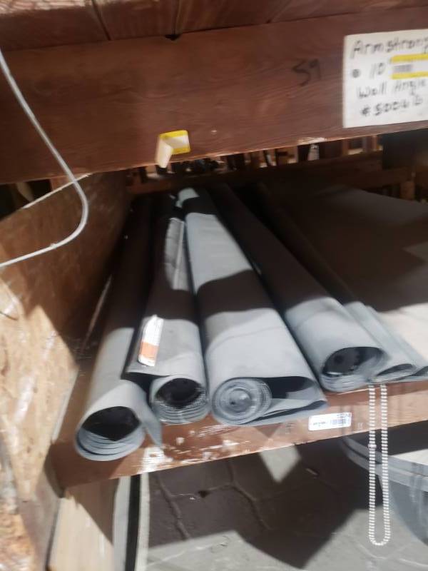 lot 1524 image: 4 window shades sun shades