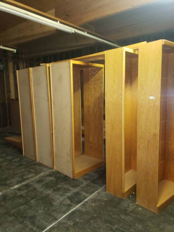 lot 1528 image: Lot of various oak library book shelves