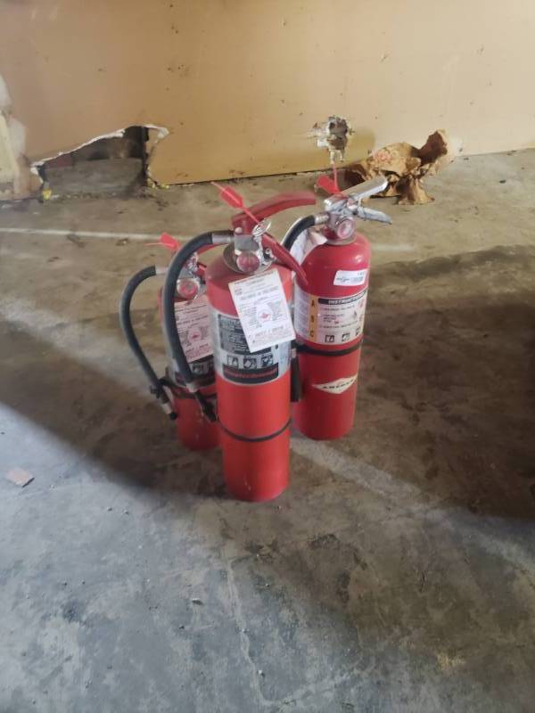 lot 1443 image: 3 fire extinguishers
