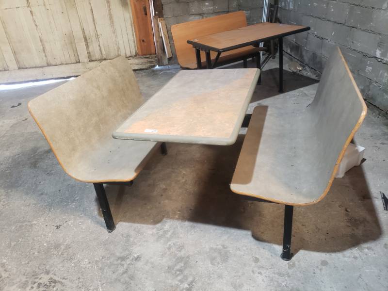 lot 1485 image: Booth style dining table- 1 pc unit-