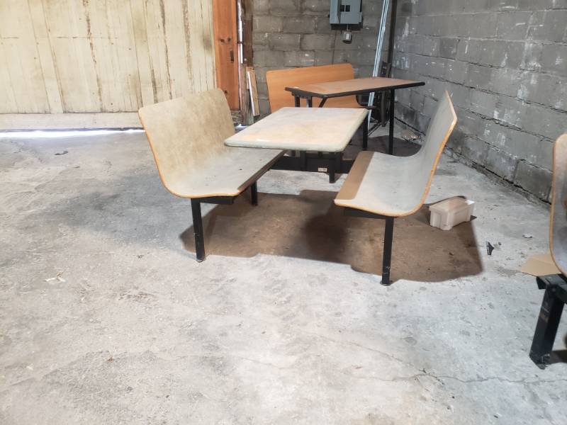 lot 1486 image: Booth style dining table- 1 pc unit-