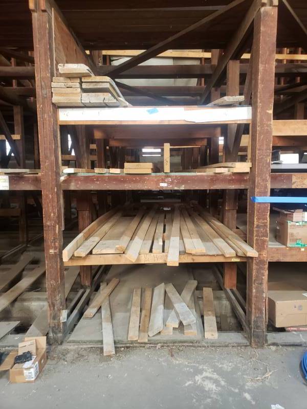 lot 1490 image: Lot of various size lumber