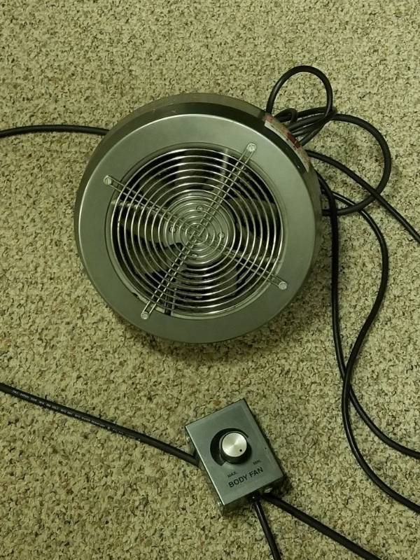 lot 6832 image: Body Fan