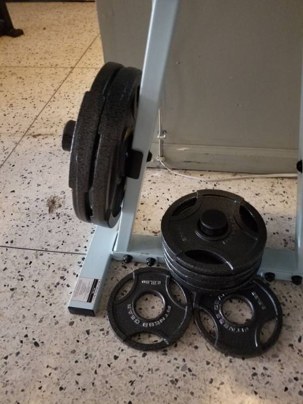 lot 6866 image: Set Of 10lbs, (2) 5lbs, 2.5lbs Weight Plates