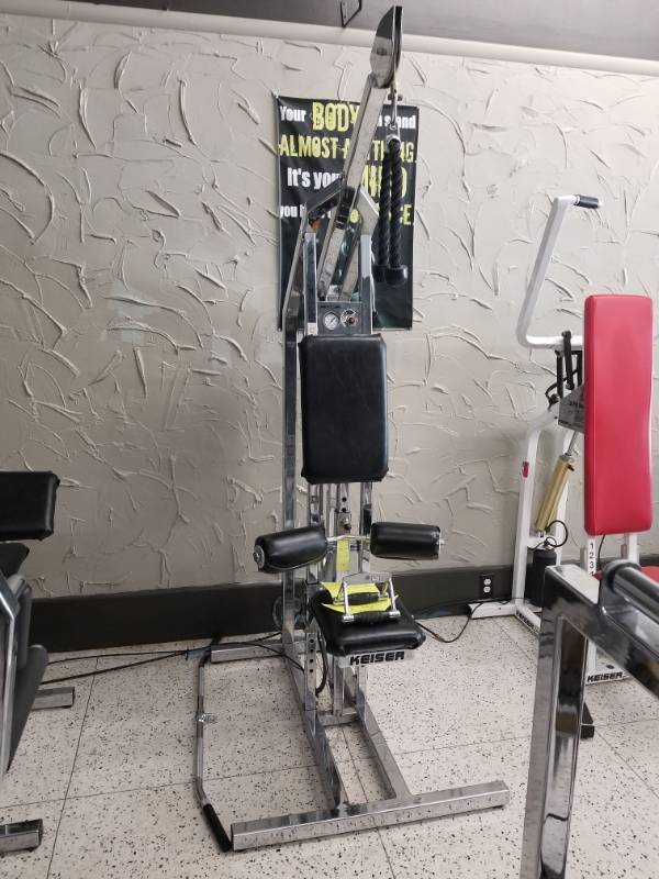 lot 6882 image: Keiser Air Lat Pulldown Model 2106