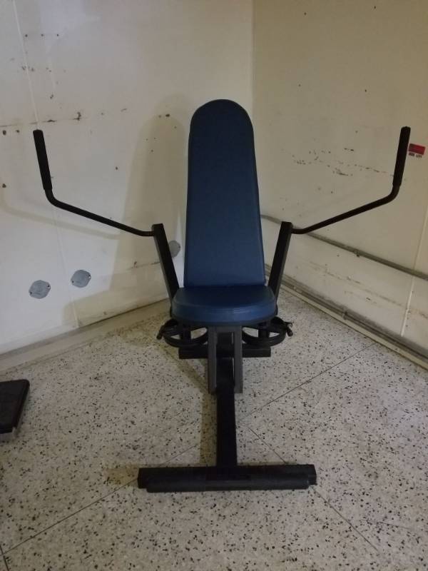 lot 6899 image: Pec Fly Weight Machine