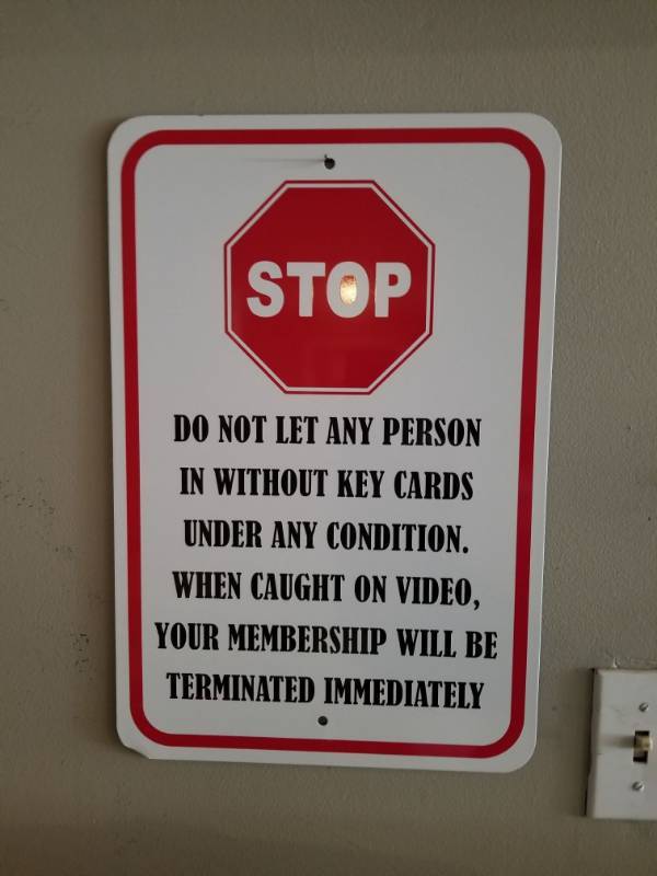 lot 6913 image: 2 Rules Signs