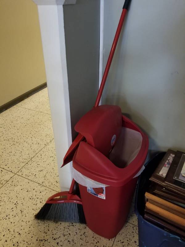 lot 6914 image: Red Trash Can, Broom, Mirror