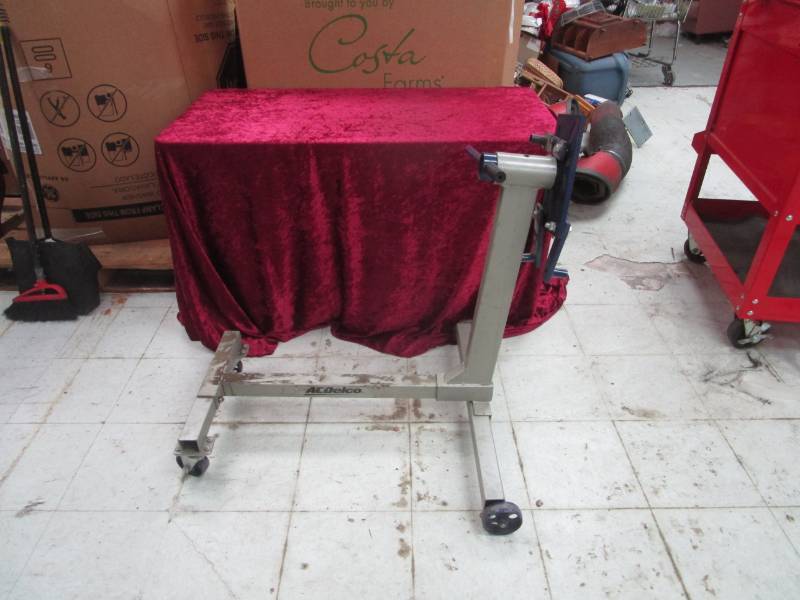 lot 2803 image: AC Delco Engine Stand