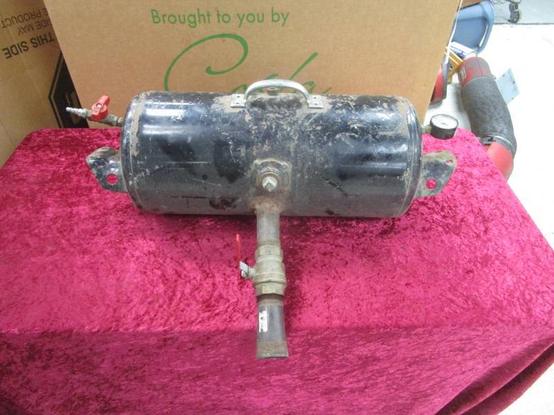 lot 2812 image: Tire Bead Blaster