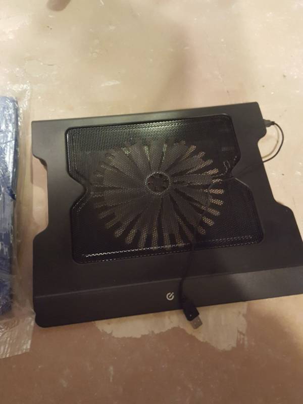 lot 3342 image: laptop cooling fan