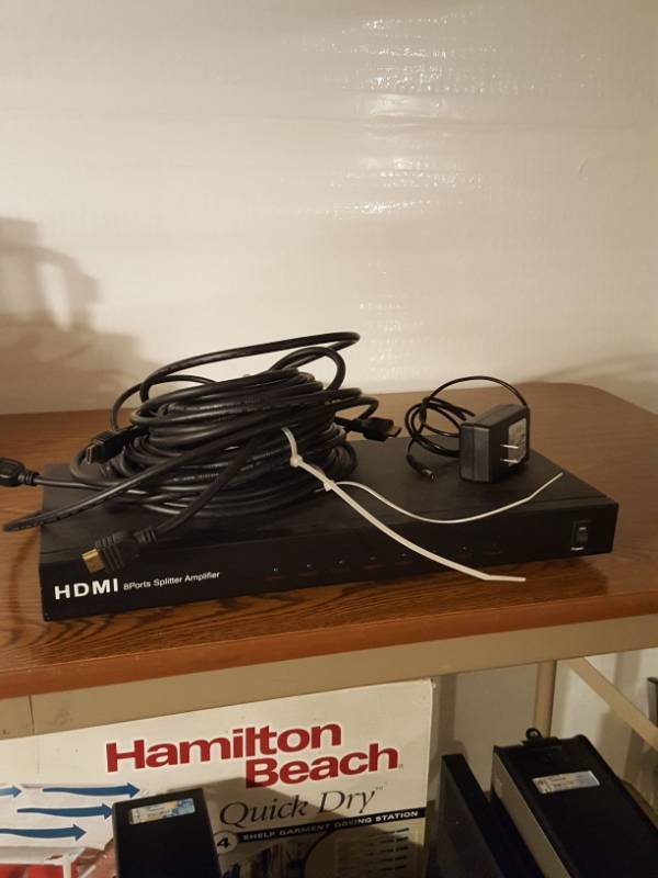 lot 3360 image: 8 port HDMI splitter amplifier with 5 HDMI cables and power supply