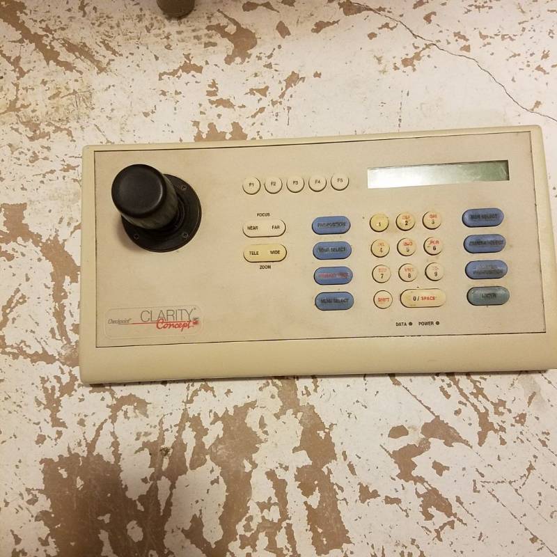 lot 3321 image: Checkpoint Clarity Concept CCTV controller, pulled from a working system.