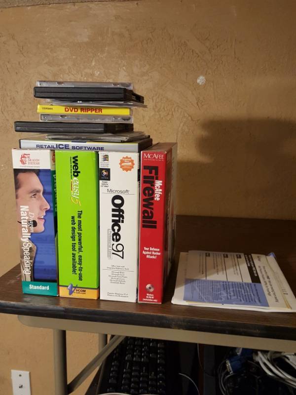 lot 3369 image: all software