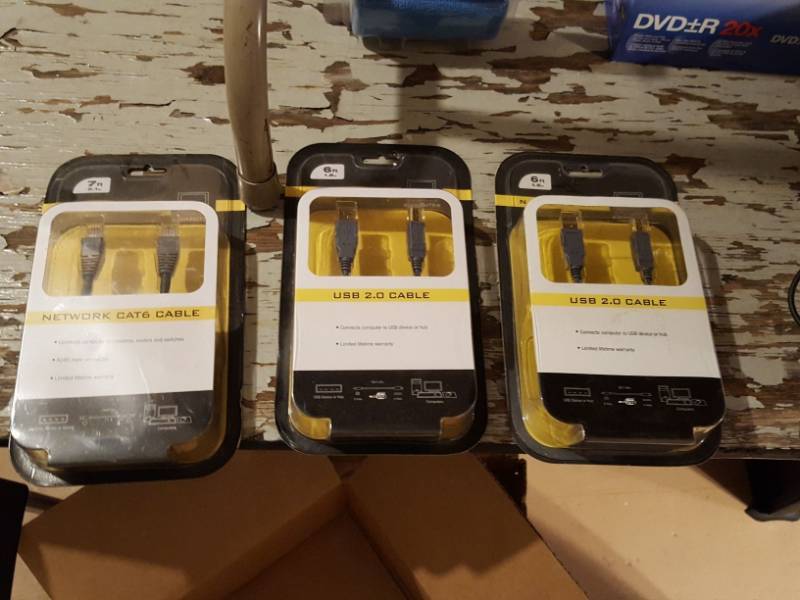 lot 3385 image: 3 packages of cable