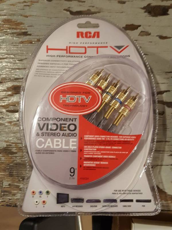 lot 3389 image: Component Video and Stereo Cable