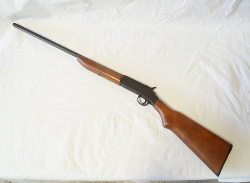 lot 7130 image: 20 GAUGE - 3 Mod. - SHOTGUN - H&R Herrington & Richardson, Inc. Topper M# 88