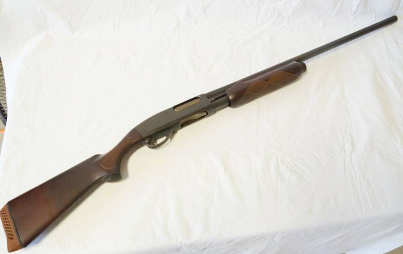lot 7135 image: Remington Wingmaster M# 870 Shotgun - 12 Gauge 2-34 Mod.