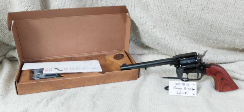 lot 8009 image: Heritage Rough Rider Hand Gun - 22LR - w original box and papers - WOW