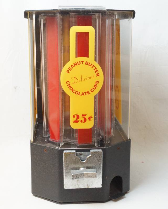 lot 3050 image: Vending Machine - Peanut Butter Cup or Other Small Candies - Works, Clean w Key