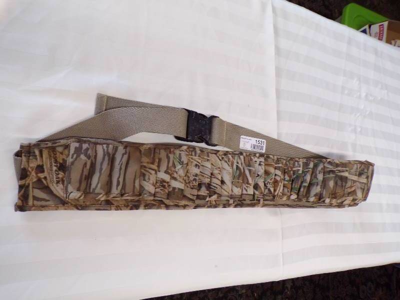 lot 1531 image: Greenhead Shotgun Shell Belt OSFM