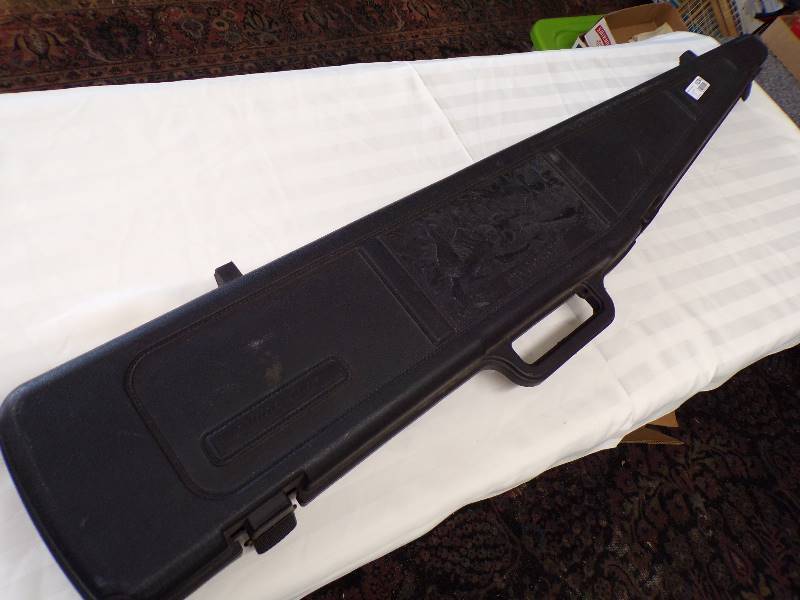 lot 1534 image: Gun Guard Case 48