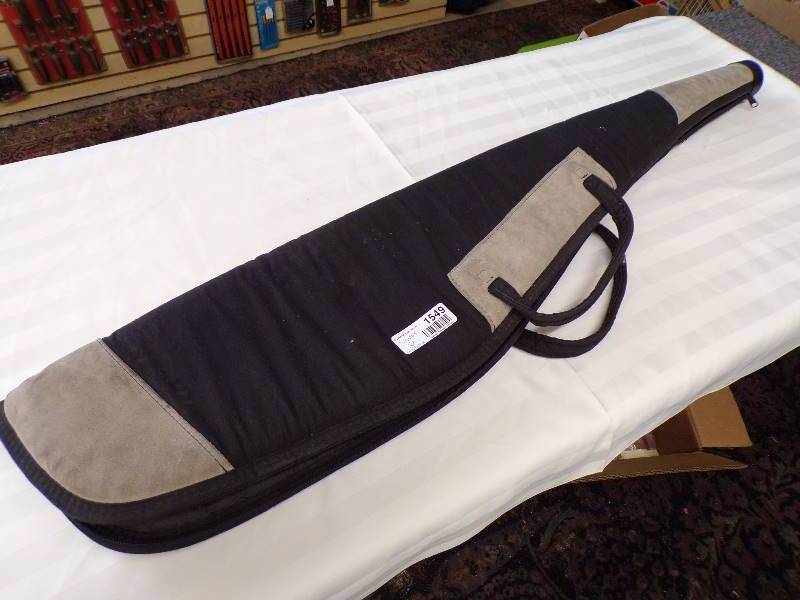 lot 1549 image: 42 Soft Gun Case