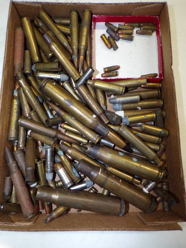 lot 1581 image: Mixed Lot of Ammo and Cartridges