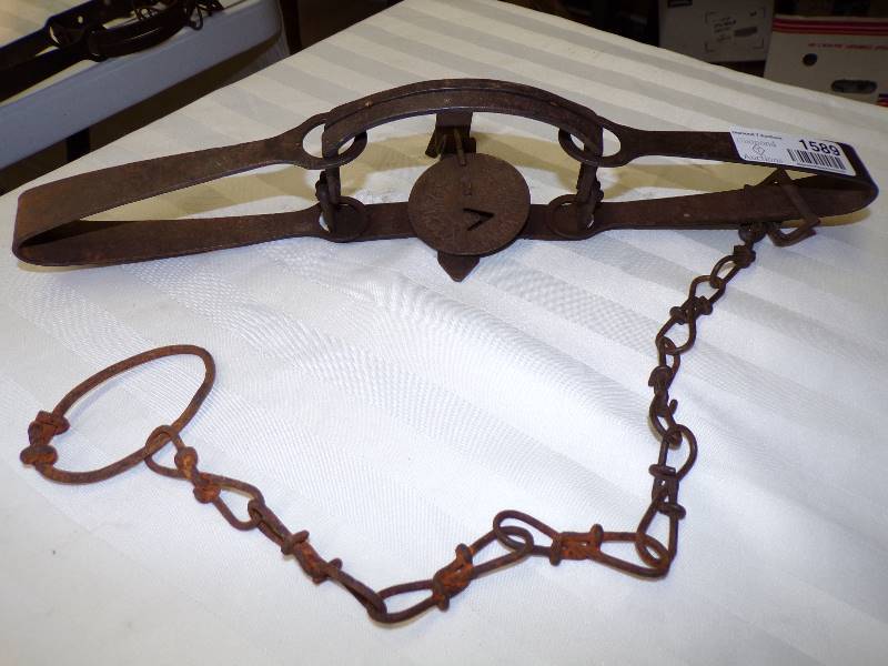 lot 1589 image: Victor Steel Trap