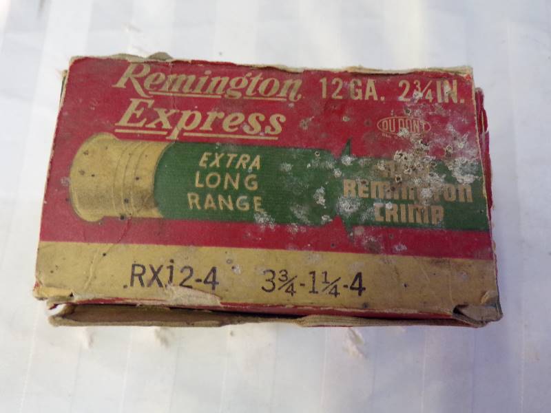 lot 1610 image: Remington 12 Ga. #4 Shot Ammo