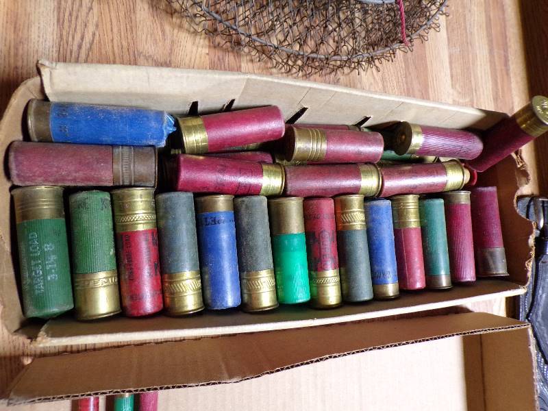 lot 1613 image: Box of Mixed 12 Ga. Ammo approx. 80 Shells - some reloads