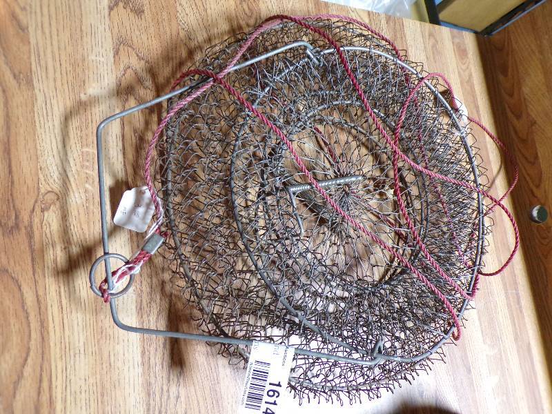 lot 1614 image: Fish Basket