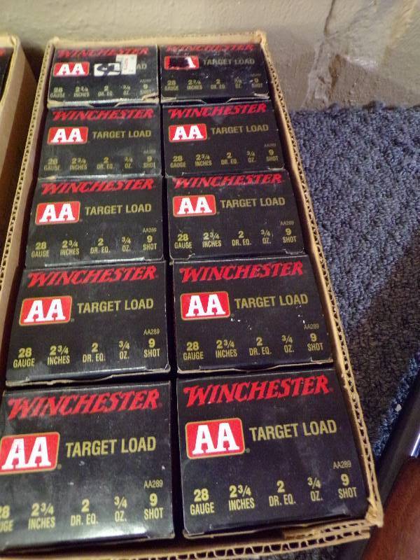 lot 1625 image: 10 Boxes 28 Ga. Reloads