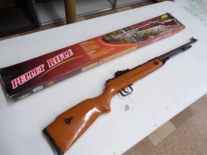 lot 1680 image: Air Pellet Rifle .177 NIB