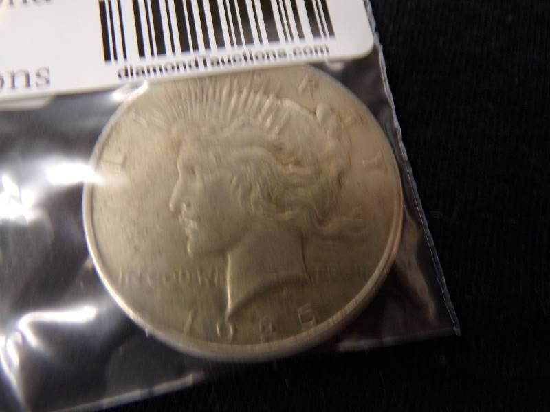 lot 3025 image: 1925 Peace Dollar