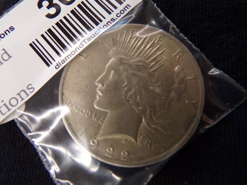lot 3040 image: 1922 Peace Dollar