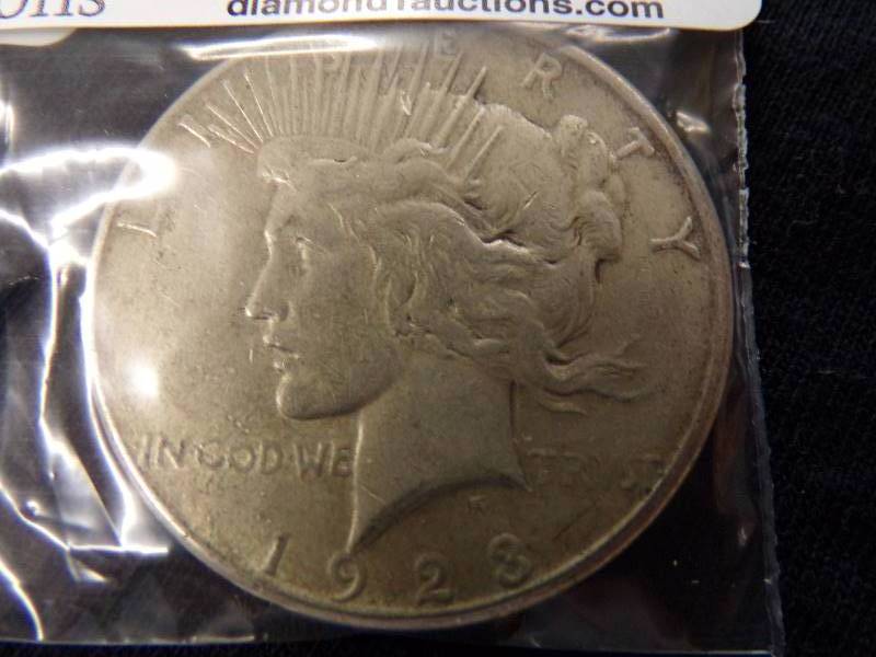 lot 3048 image: 1923 S  Peace Dollar