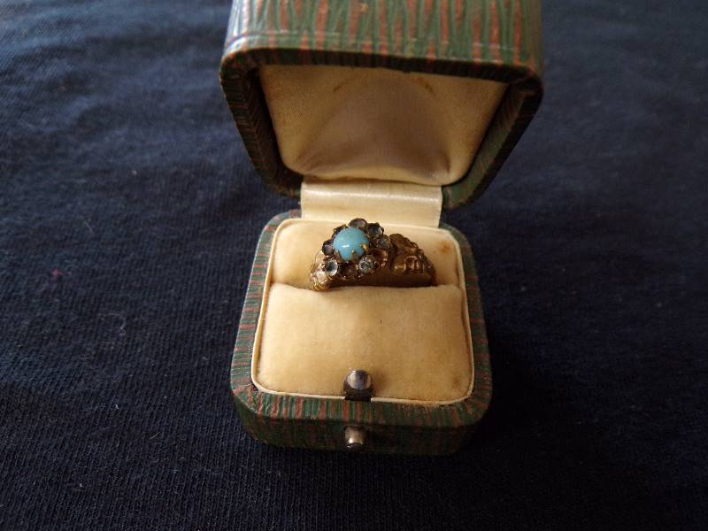 lot 3153 image: 14K Gold Ring wTurquoise and Clear Settings