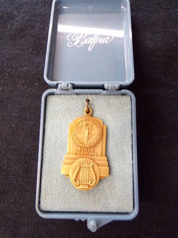 lot 3154 image: Balfour Kansas State High School Activities Association - State Festival (non-magnetic)