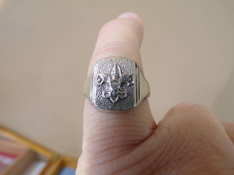 lot 3164 image: Sterling Silver Scout Ring 10