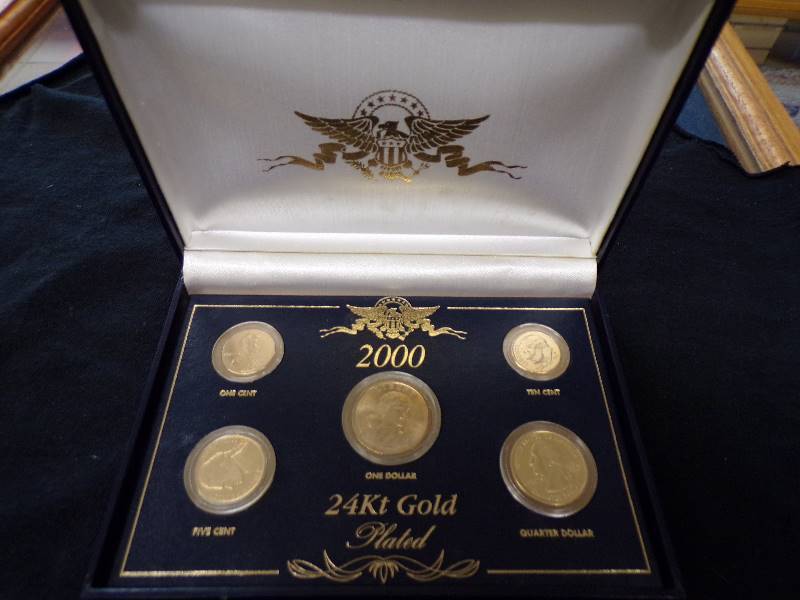 lot 3181 image: 2000 24Kt Gold Plated Coin Set