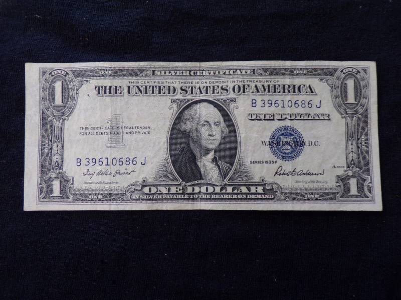 lot 3192 image: 1935 F Silver Certificate wo In God we Trust