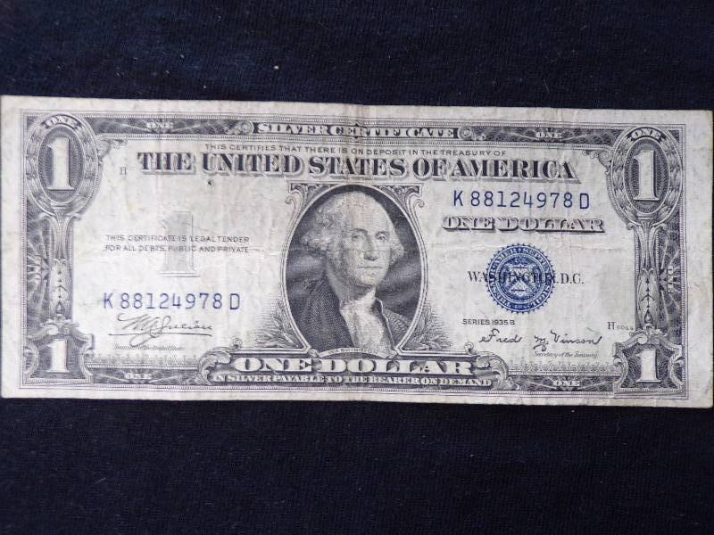 lot 3195 image: 1935 B Silver Certificate wo In God we Trust