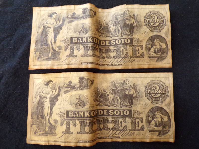 lot 3210 image: 2 - $3.00 Bank of Desoto Notes