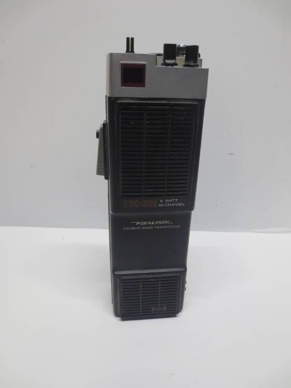 lot 1007 image: Vintage Realistic trx-209 citizens band transceiver
