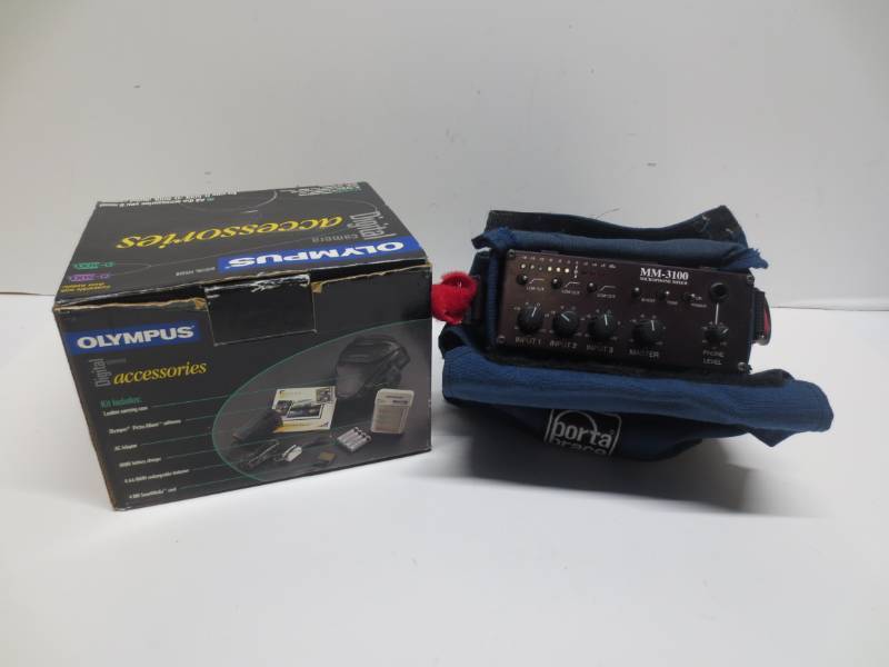 lot 1048 image: Lot of misc electronics