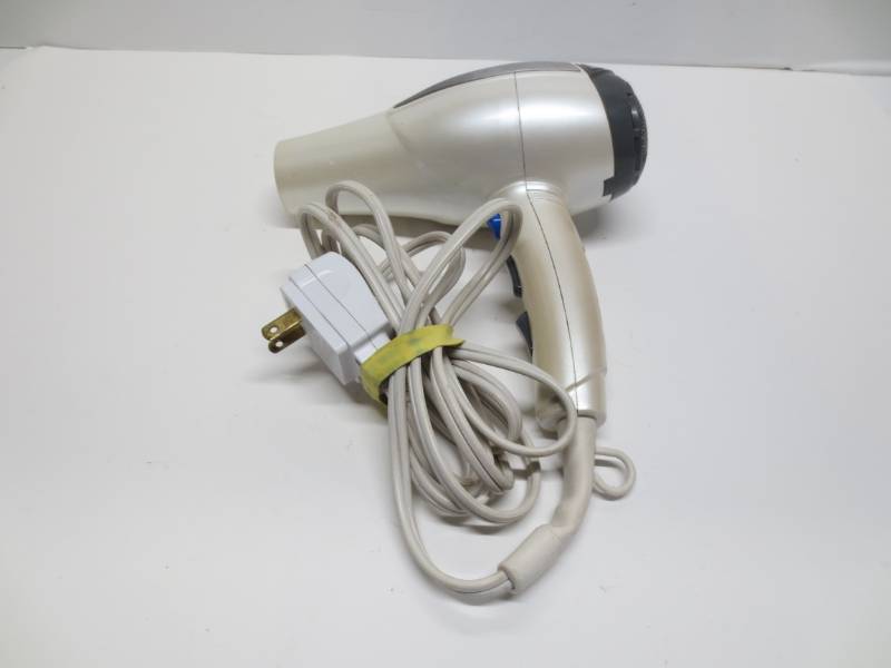 lot 1054 image: hairdryer