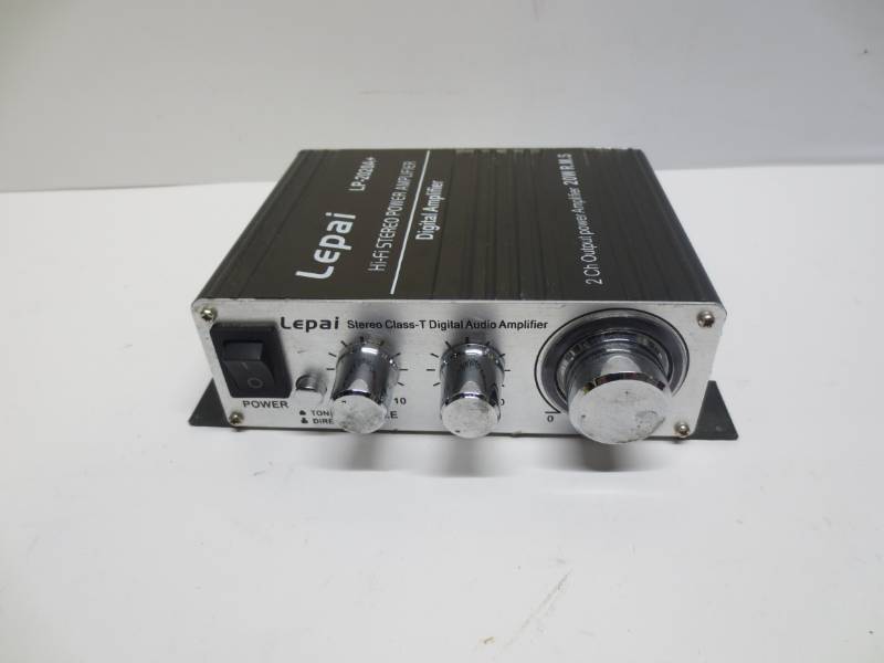 lot 1071 image: Lepai hi-fi stereo power amplifier