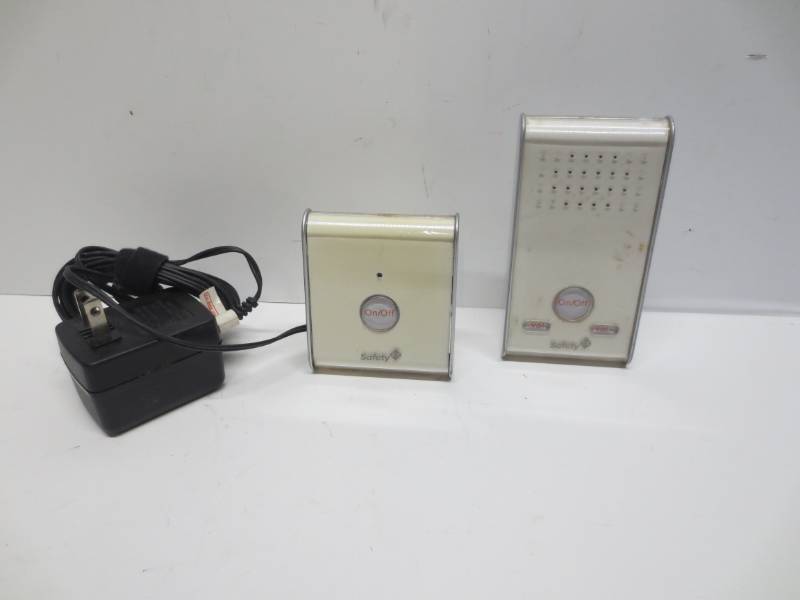 lot 1073 image: Safety 1st hi-fi digital audio monitor